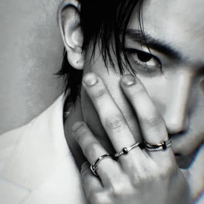 Lee Heeseung thumbnail
