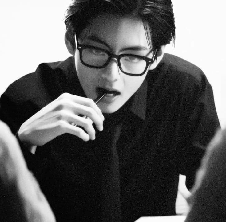 – Kim Taehyung thumbnail