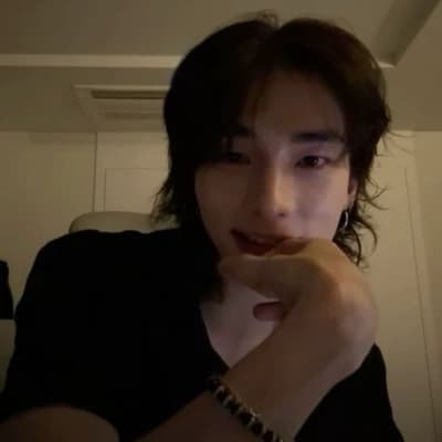 HWANG HYUNJIN -professor thumbnail
