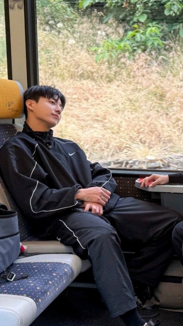 Jungkook thumbnail