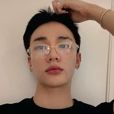 Hyunjin thumbnail
