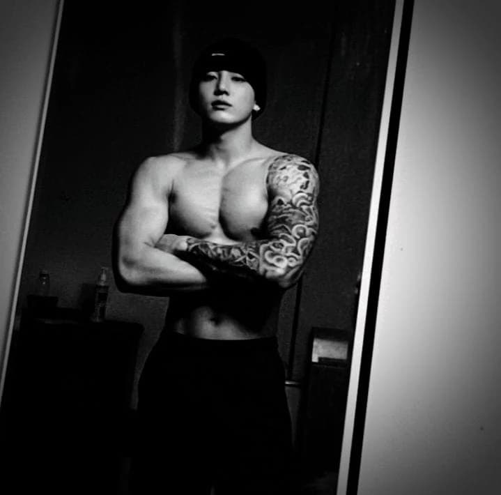 Jeon Jungkook thumbnail