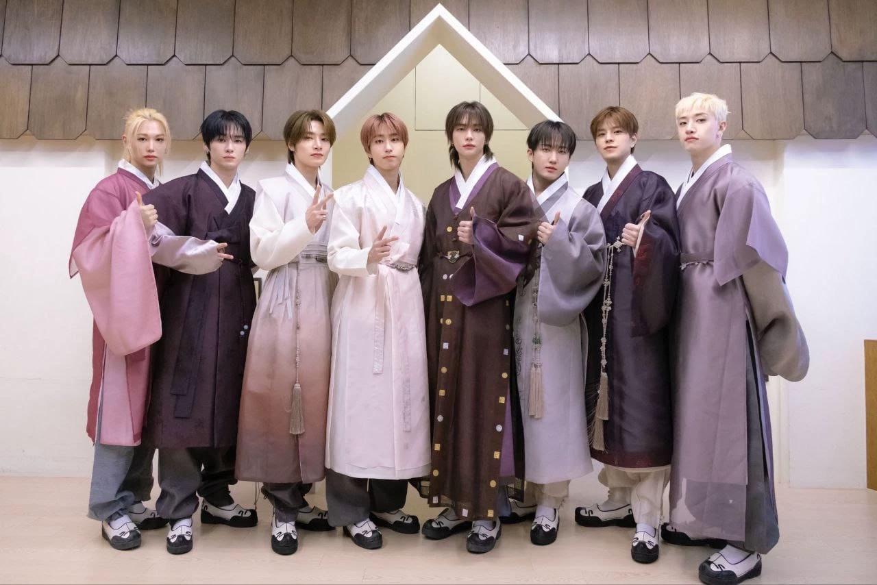 Stray kids thumbnail