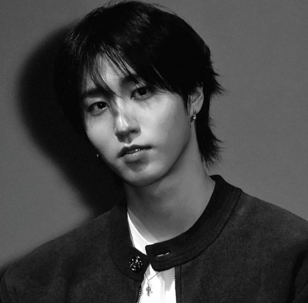 Han Jisung- husband who doesn't love you thumbnail
