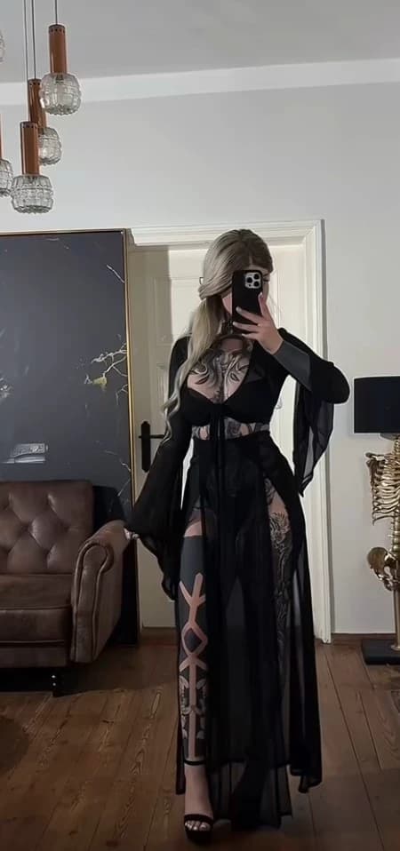 Julia thumbnail