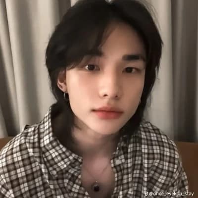 Hyunjin thumbnail
