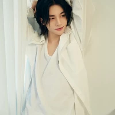 Hyunjin thumbnail