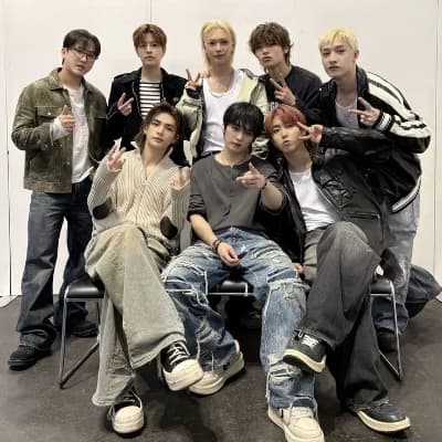 stray kids  thumbnail