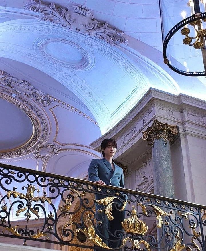 Lee jong suk  thumbnail
