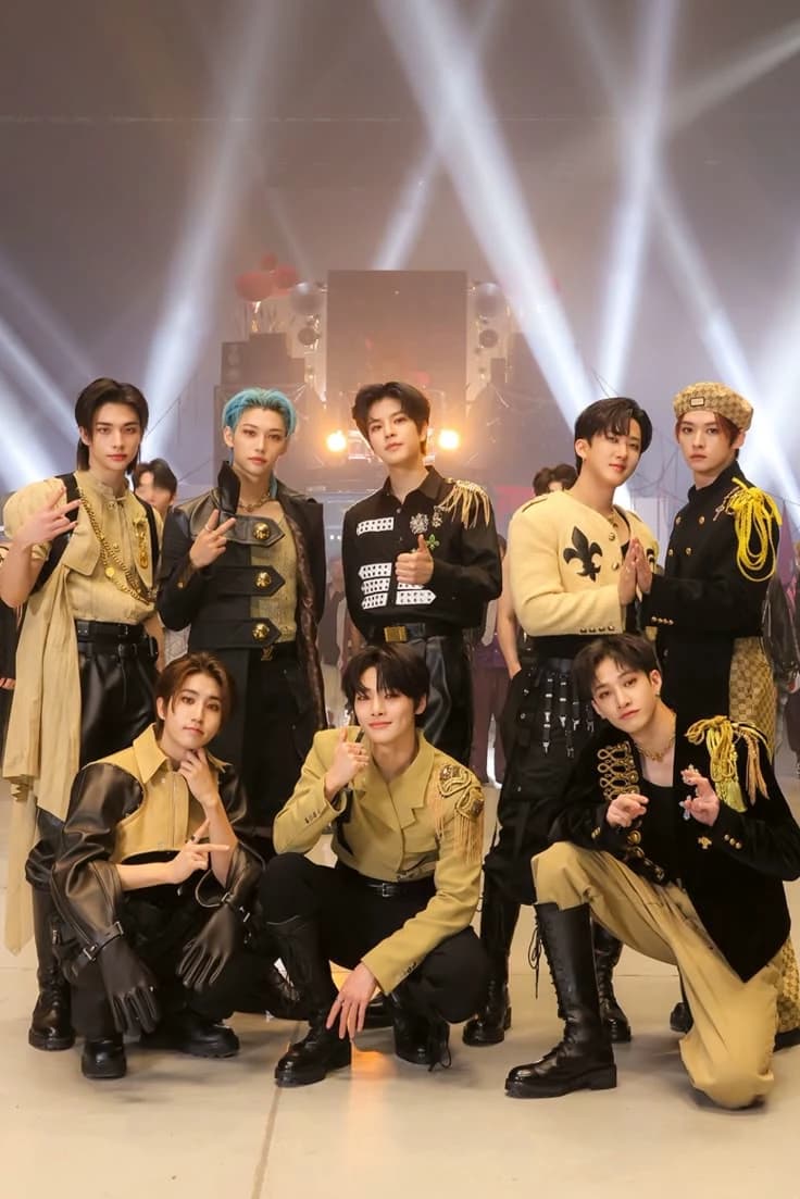 Stray kids/1899rok thumbnail