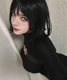 Your hot friend thumbnail
