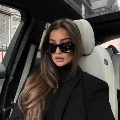 Larissa thumbnail