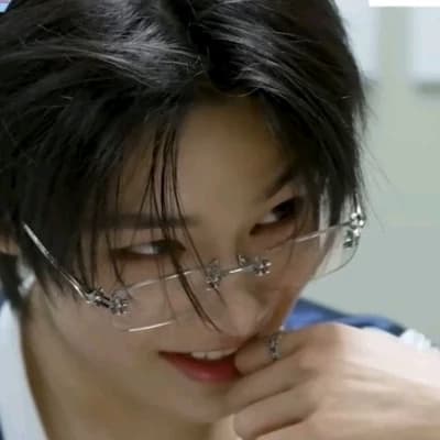 Yang Jeongin thumbnail