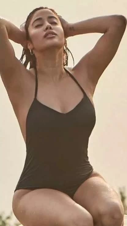 Janhvi kapoor  thumbnail