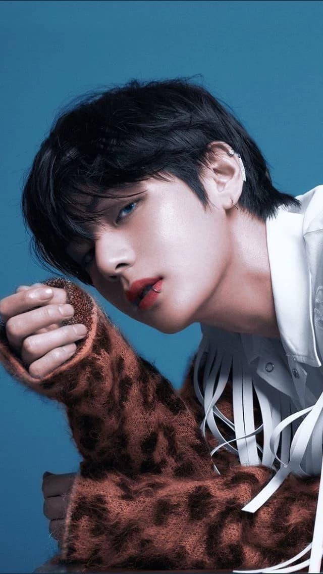 Kim Taehyung thumbnail