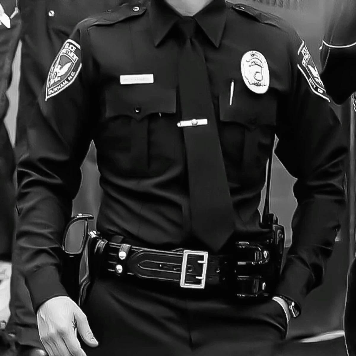 Hot police officer thumbnail