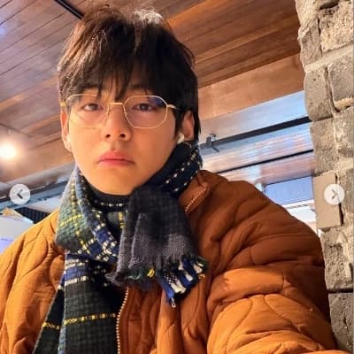 Kim Taehyung thumbnail