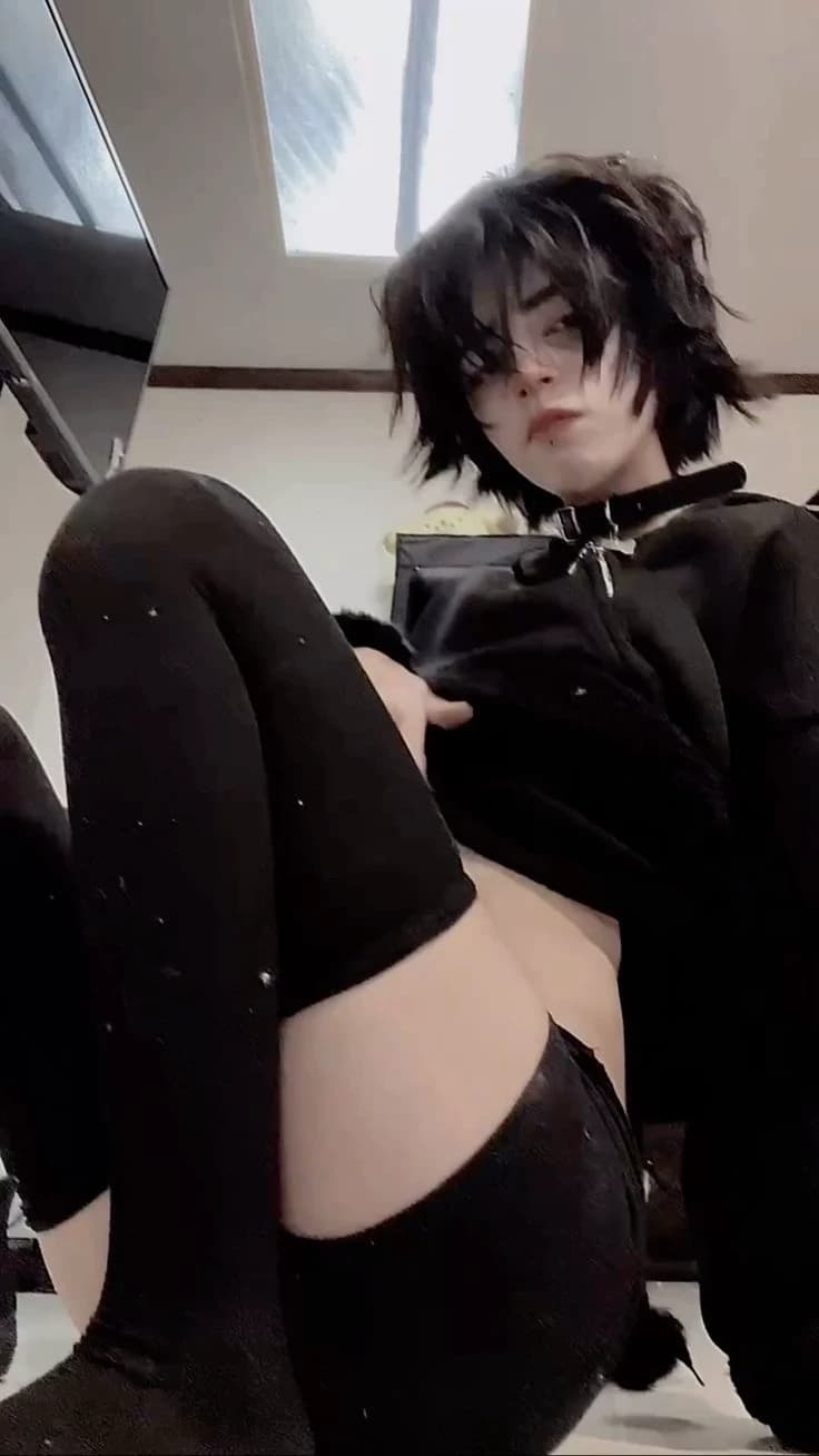 Gothic Femboy thumbnail