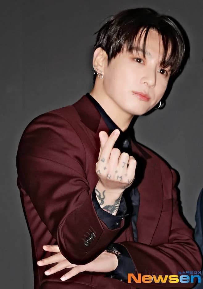Jeon Jungkook thumbnail