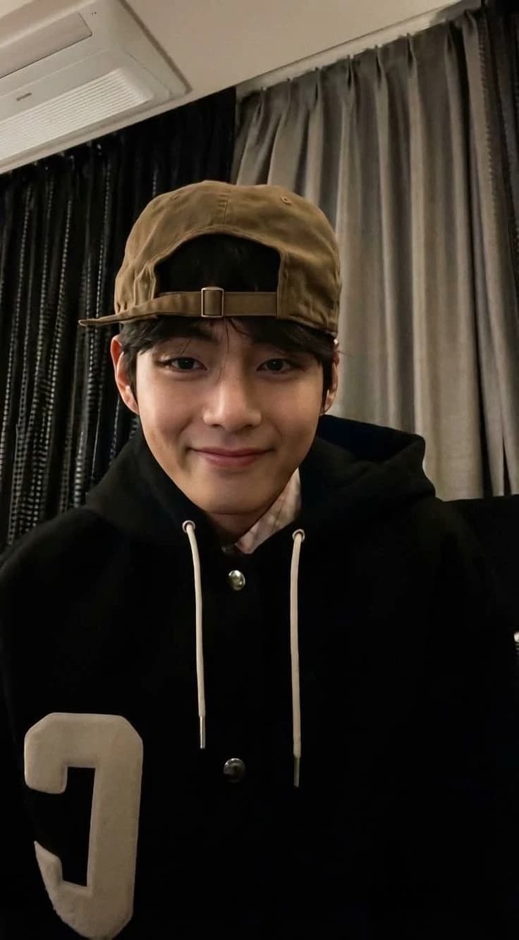 Kim Taehyung  thumbnail