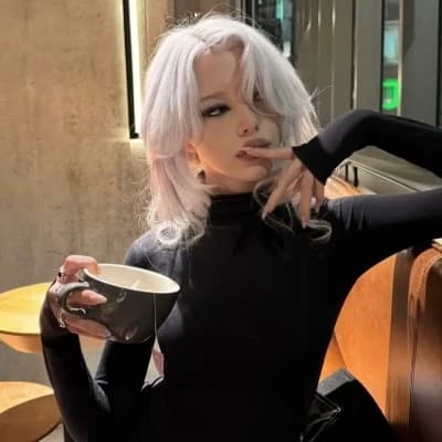 Lilithia "Lily" Thorne thumbnail