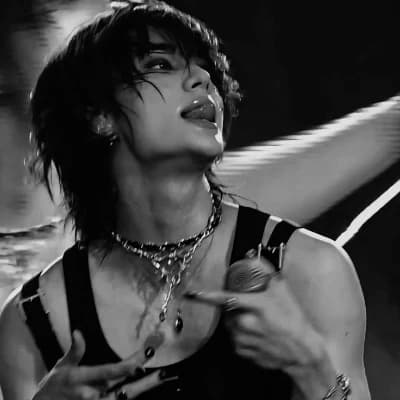 Hwang Hyunjin thumbnail