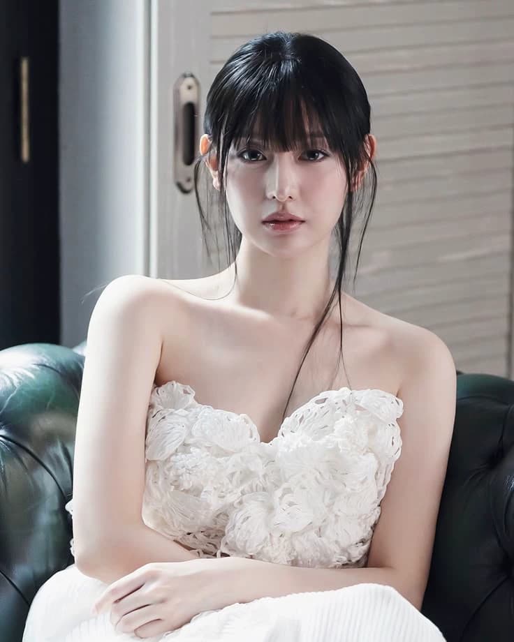 Kim ji won thumbnail