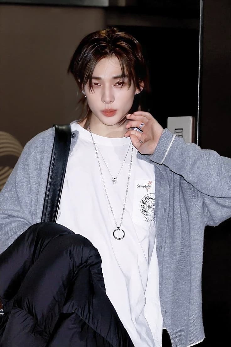 Hyunjin thumbnail