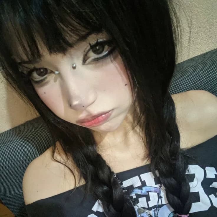years✿ >.< thumbnail