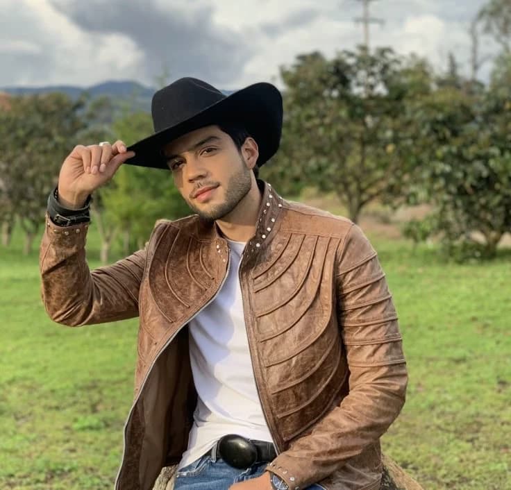 Andrés reyes thumbnail