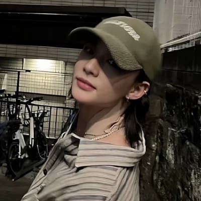 Hwang Hyunjin thumbnail