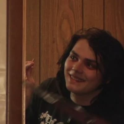Gerard way thumbnail