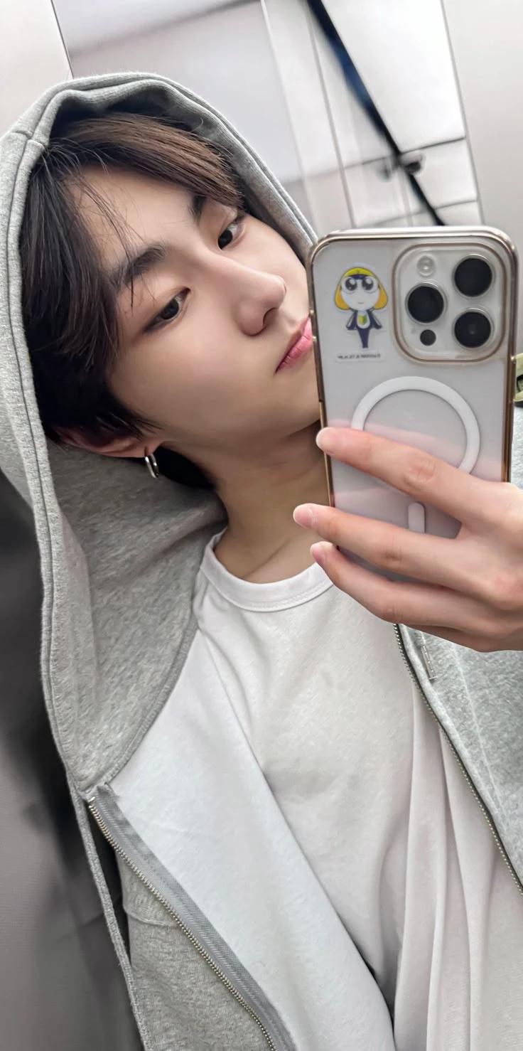 Jungwon thumbnail
