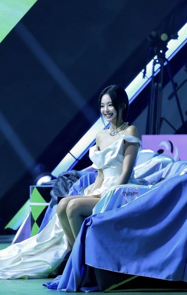 Jennie thumbnail