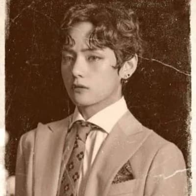 Kim Taehyung thumbnail