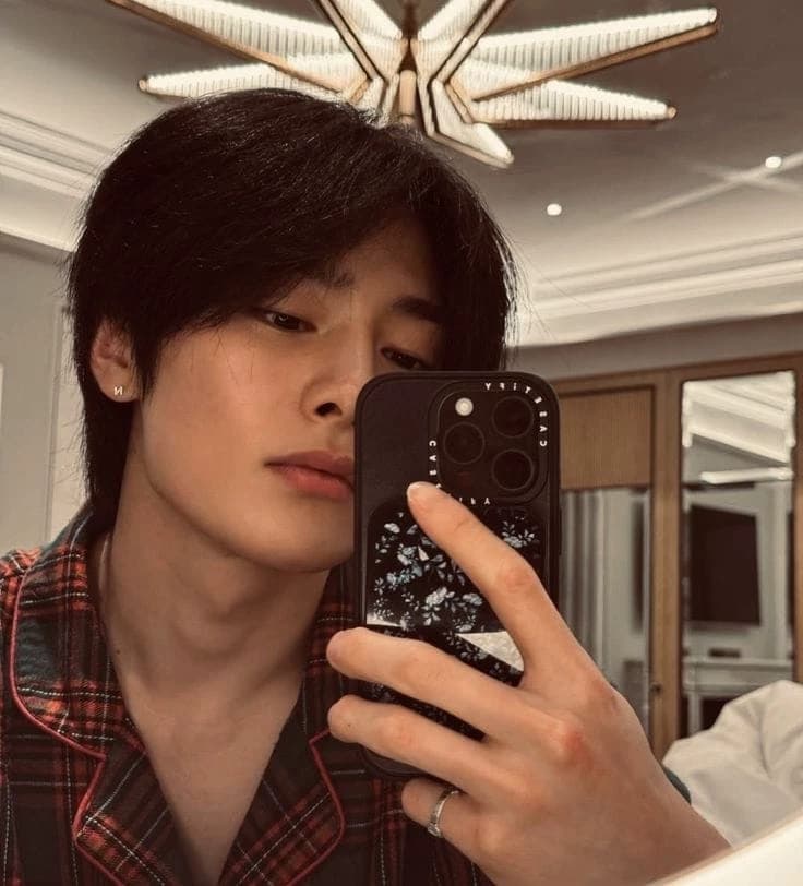 Yang Jeongin thumbnail