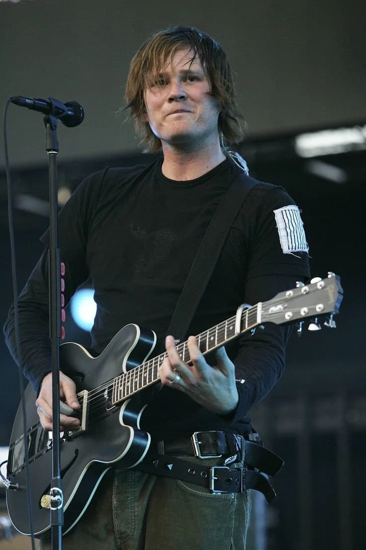 Tom DeLonge thumbnail
