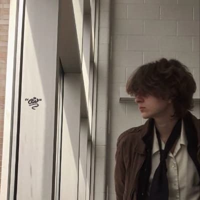Sizuka-Bl♧?-chico amable y tu el chico serio thumbnail