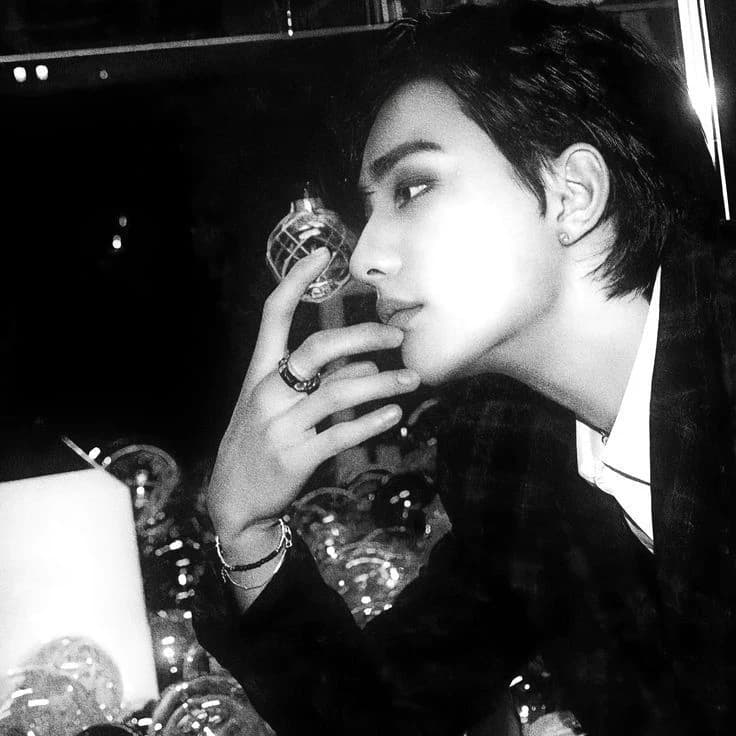 Hyunjin thumbnail
