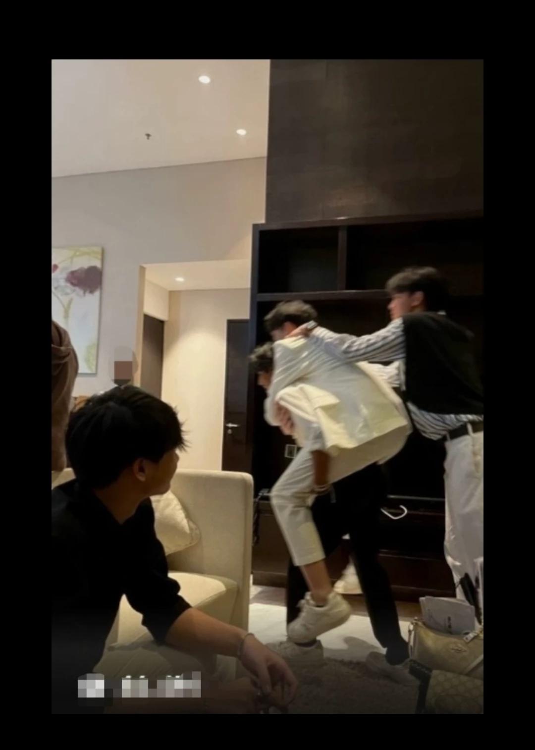 best friends  thumbnail