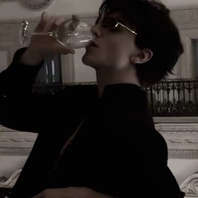 Alexander_Mafia boss.  thumbnail