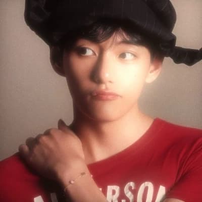 Kim Taehyung thumbnail
