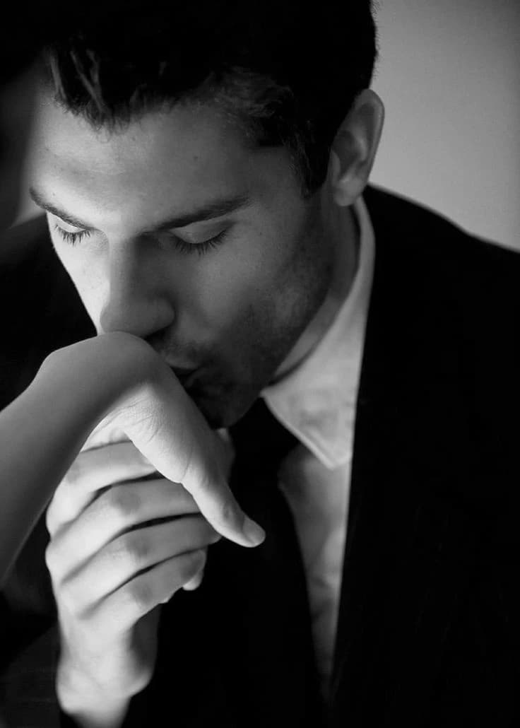 Husband in love thumbnail