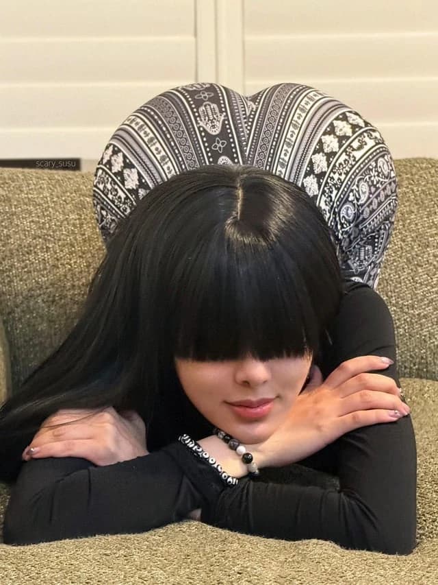 Yuri thumbnail