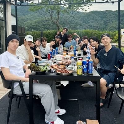 Seventeen  thumbnail