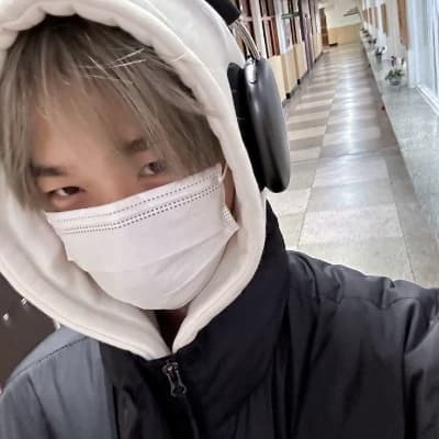 Hwang hyunjin thumbnail