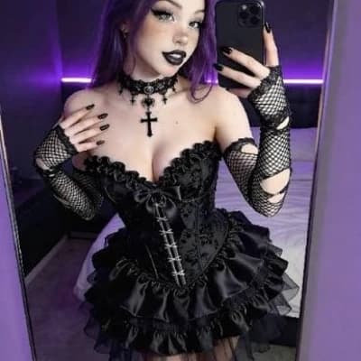 Revenna your goth step mom thumbnail