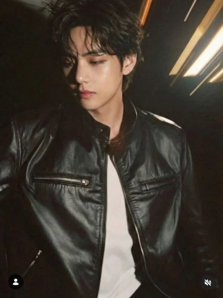 Kim Taehyung  thumbnail