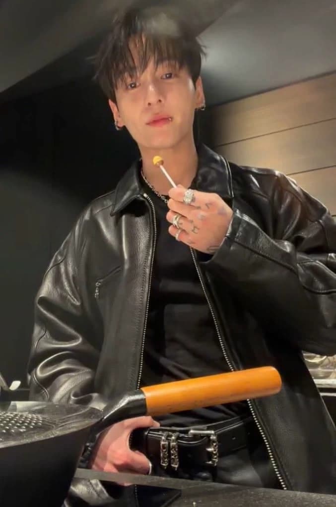 Jeon Jungkook thumbnail