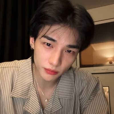 Hwang Hyunjin thumbnail